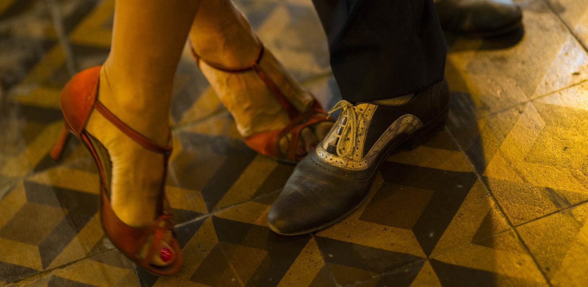 Cover Image for Put on Your Tango Shoes
