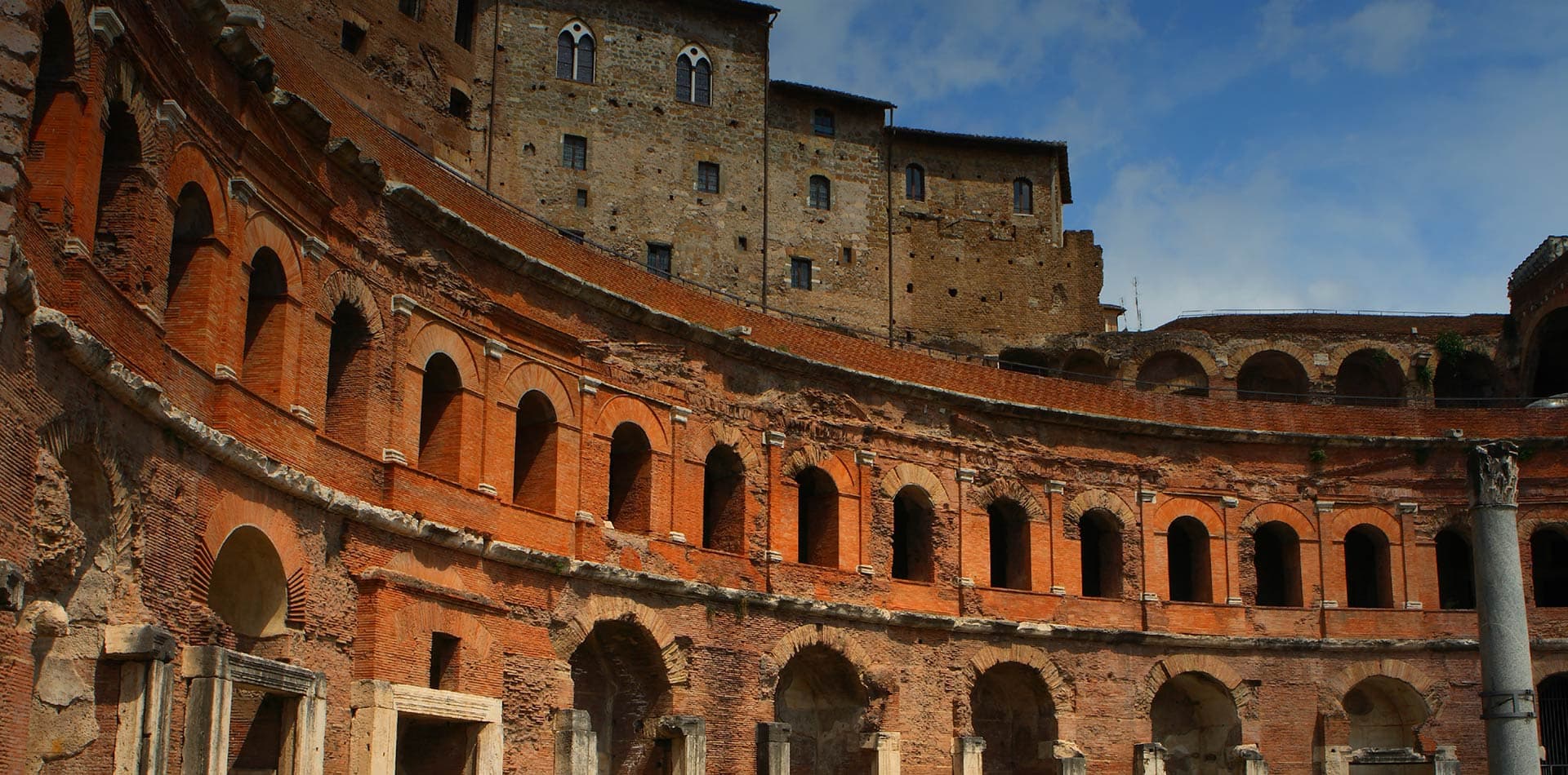 Cover Image for The World’s Oldest Shopping Mall