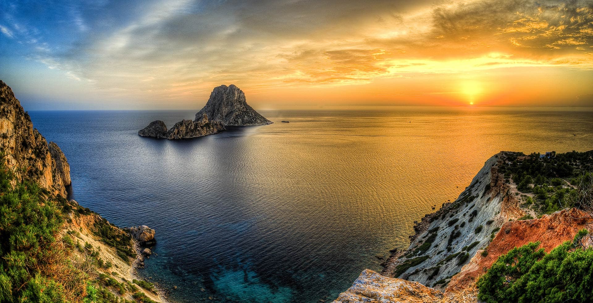 Cover Image for THE MOST CHILLED-OUT PLACES TO VISIT IN IBIZA