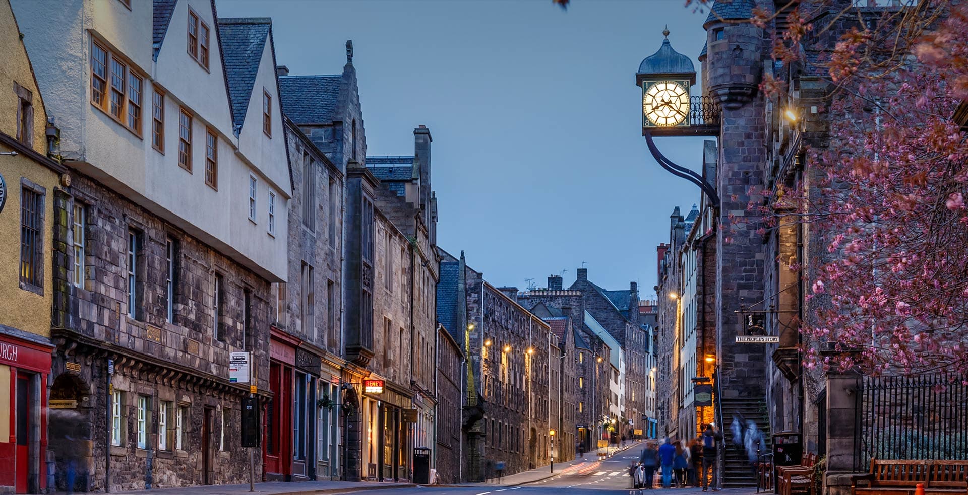 Cover Image for Looking Beyond the Facade